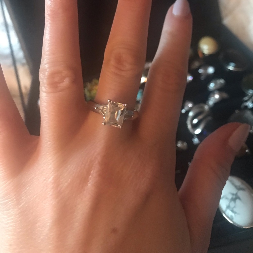 Classic Ring - Picture 3 of 3